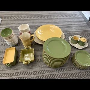 VIETRI Cucina Fresca 41 pc handmade Italian dinner